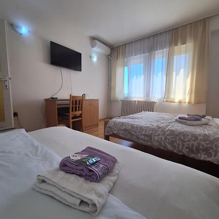 Hotel Konaciste Trstenik Buitenkant foto