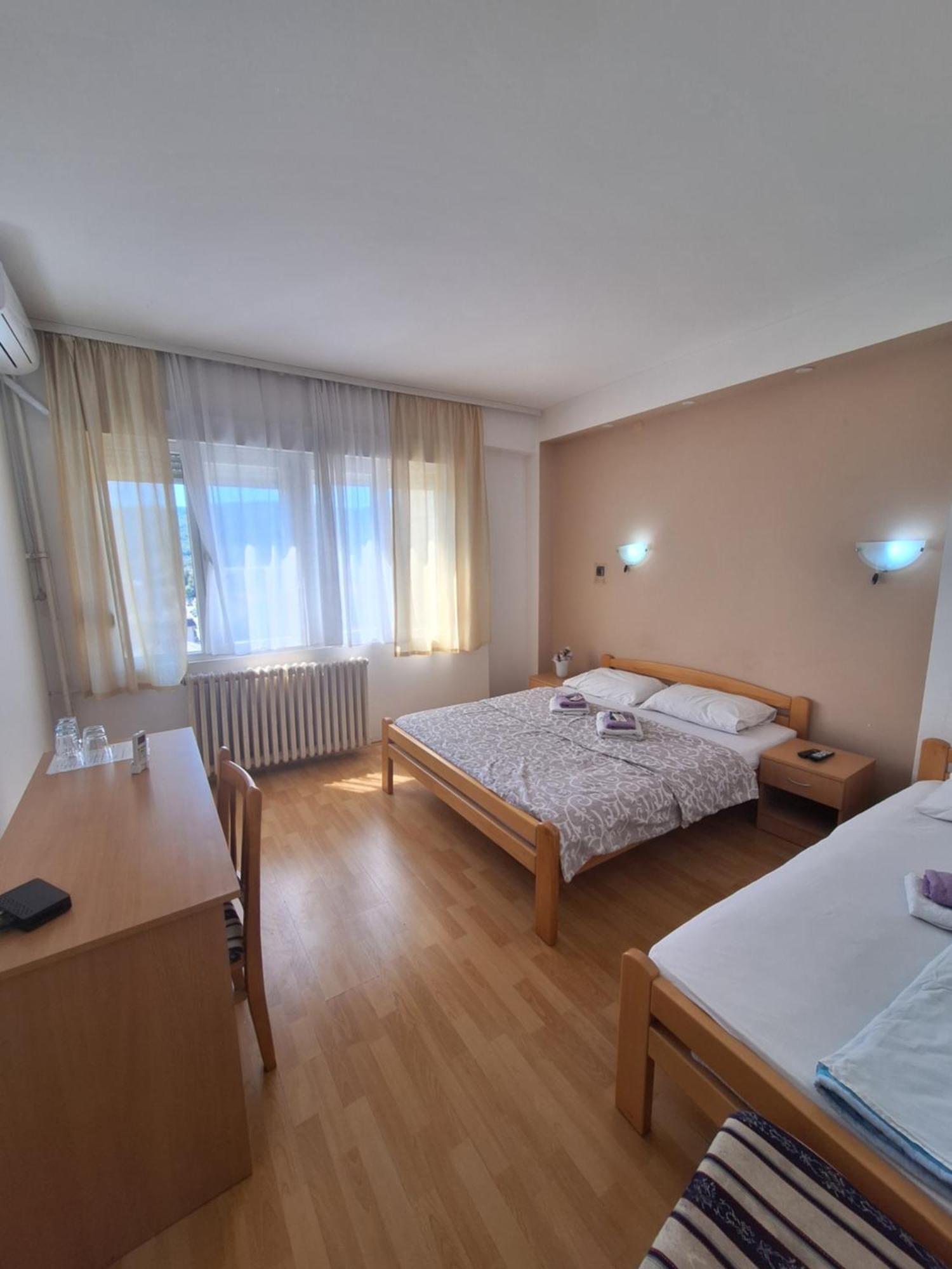 Hotel Konaciste Trstenik Buitenkant foto